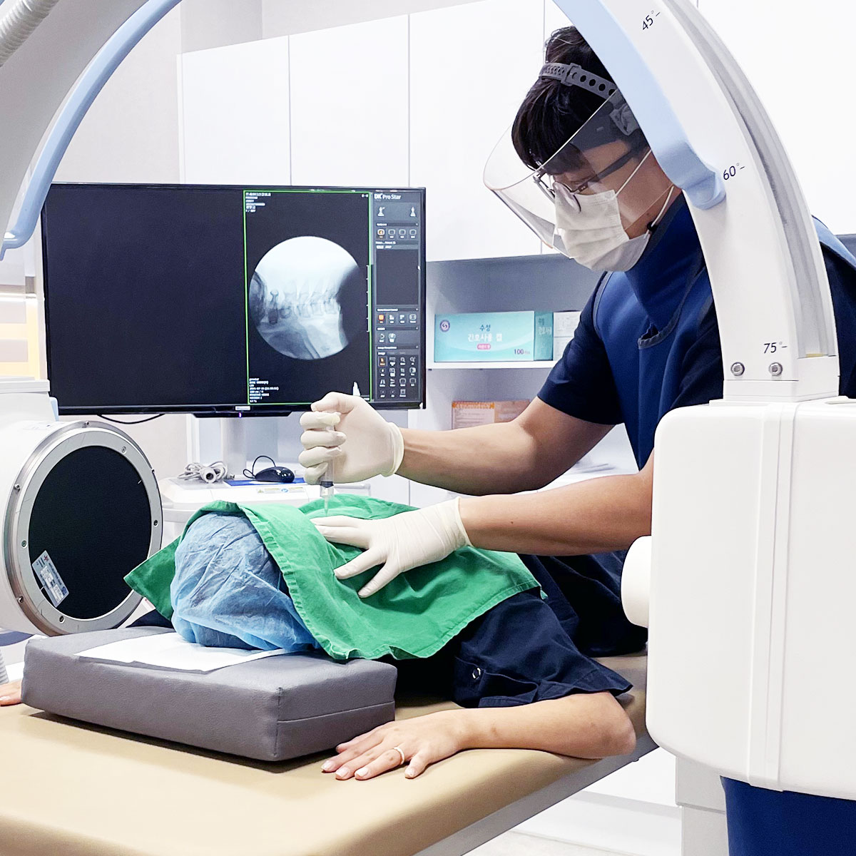 목디스크 C-arm 영상 유도 주사치료 비수술 — 대구목디스크병원 연세마디신경외과